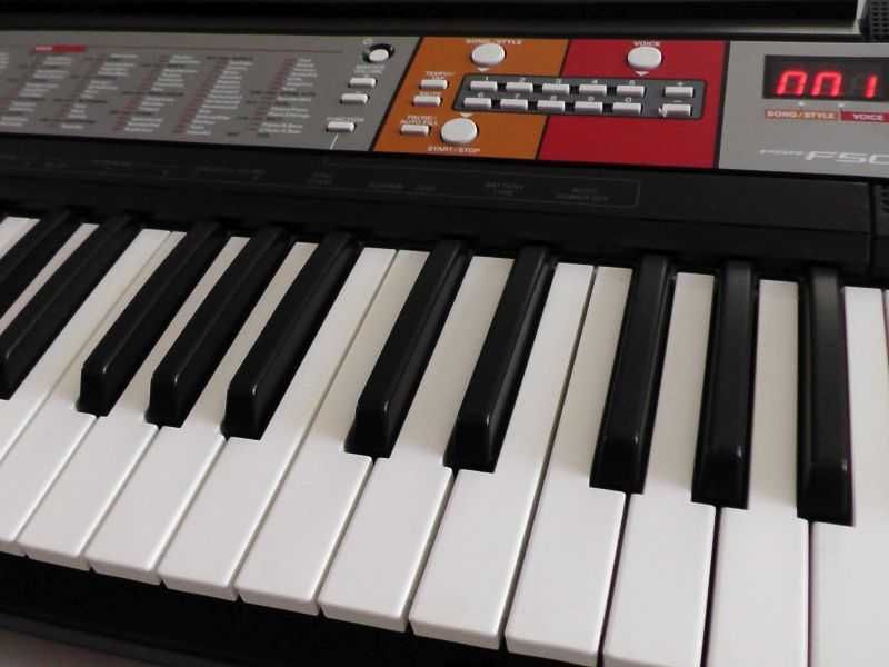 Yamaha PSR-F50 sprawny