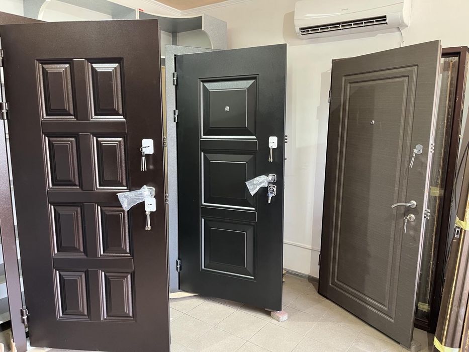 Вхідні двері броньовані РОЗПРОДАЖ ціна від 6500гр.