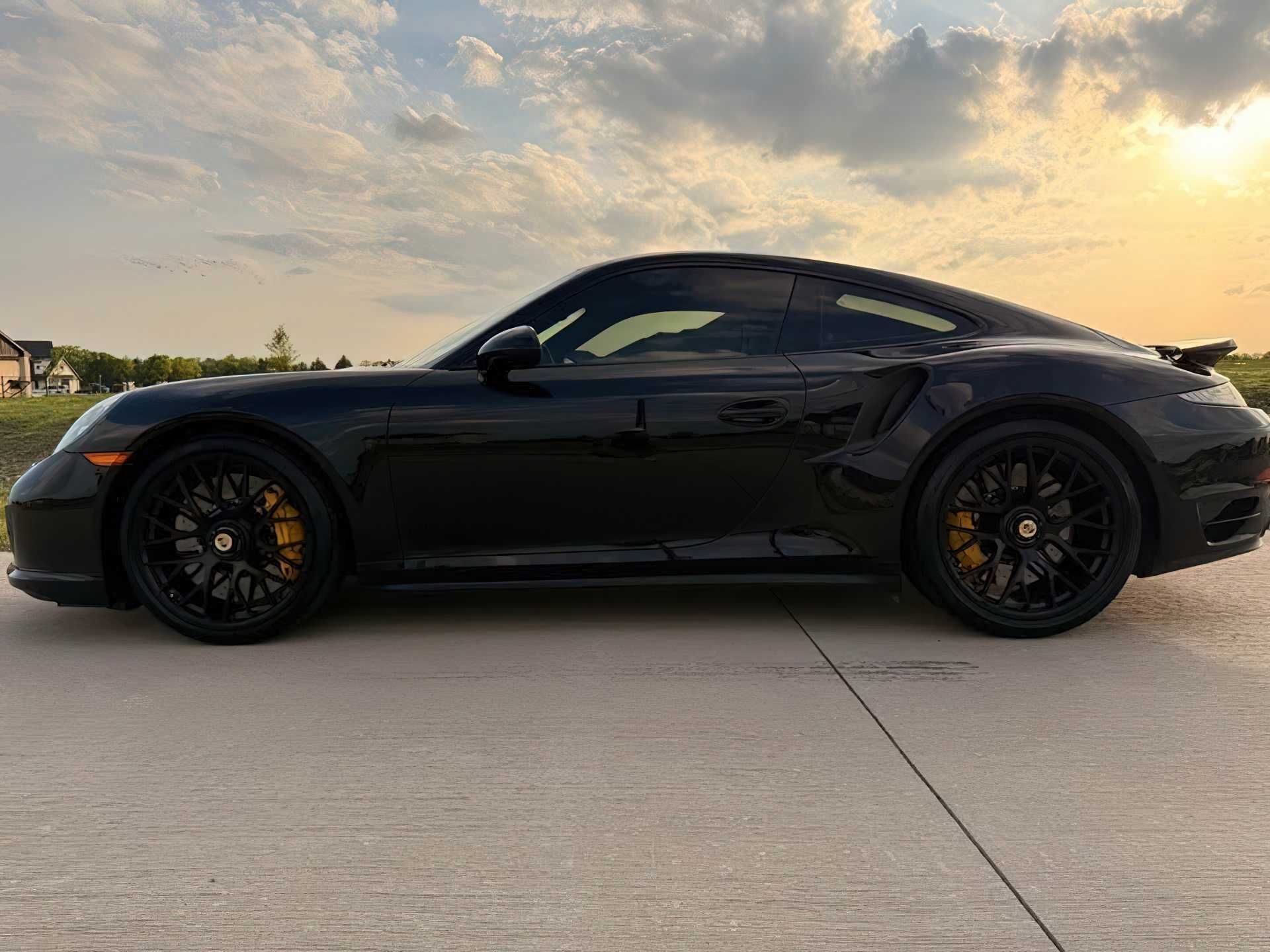 Porsche 911 Turbo 2016