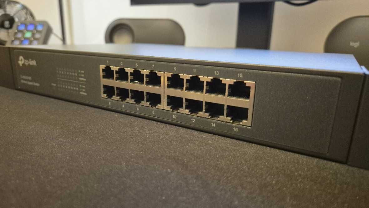 Switch Tp-link TL-SG1016D 16-Port