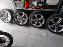 Felgi aluminiowe 18” BMW z oponami