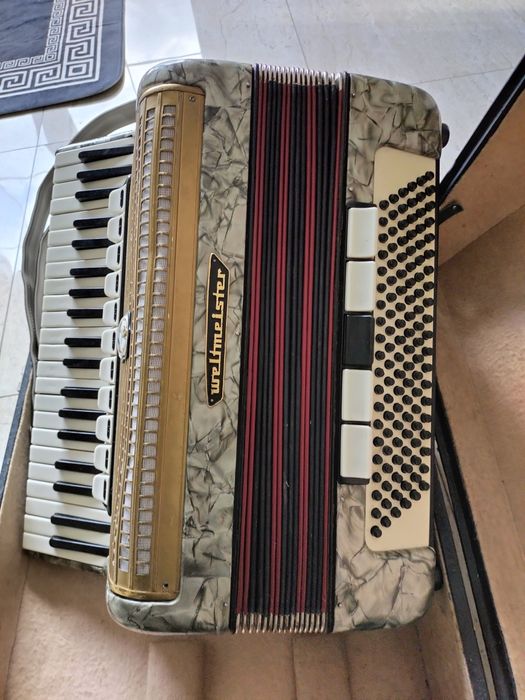 Do sprzedania akordeon 120 bas
