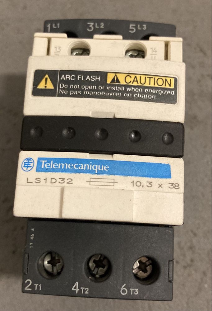 Rozłącznik bezpiecznikowy Telemecanique/Schneider LS1D32