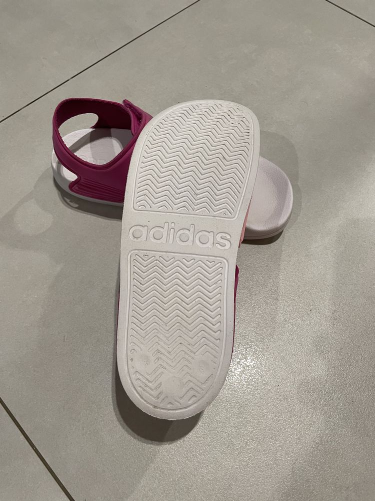 Sandałki adidas roz. 35