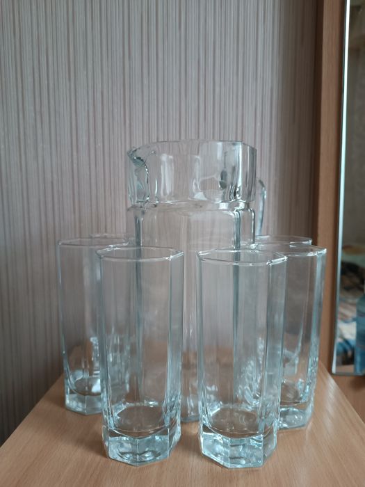 Глечик /кувшин скляний і 6 стаканів