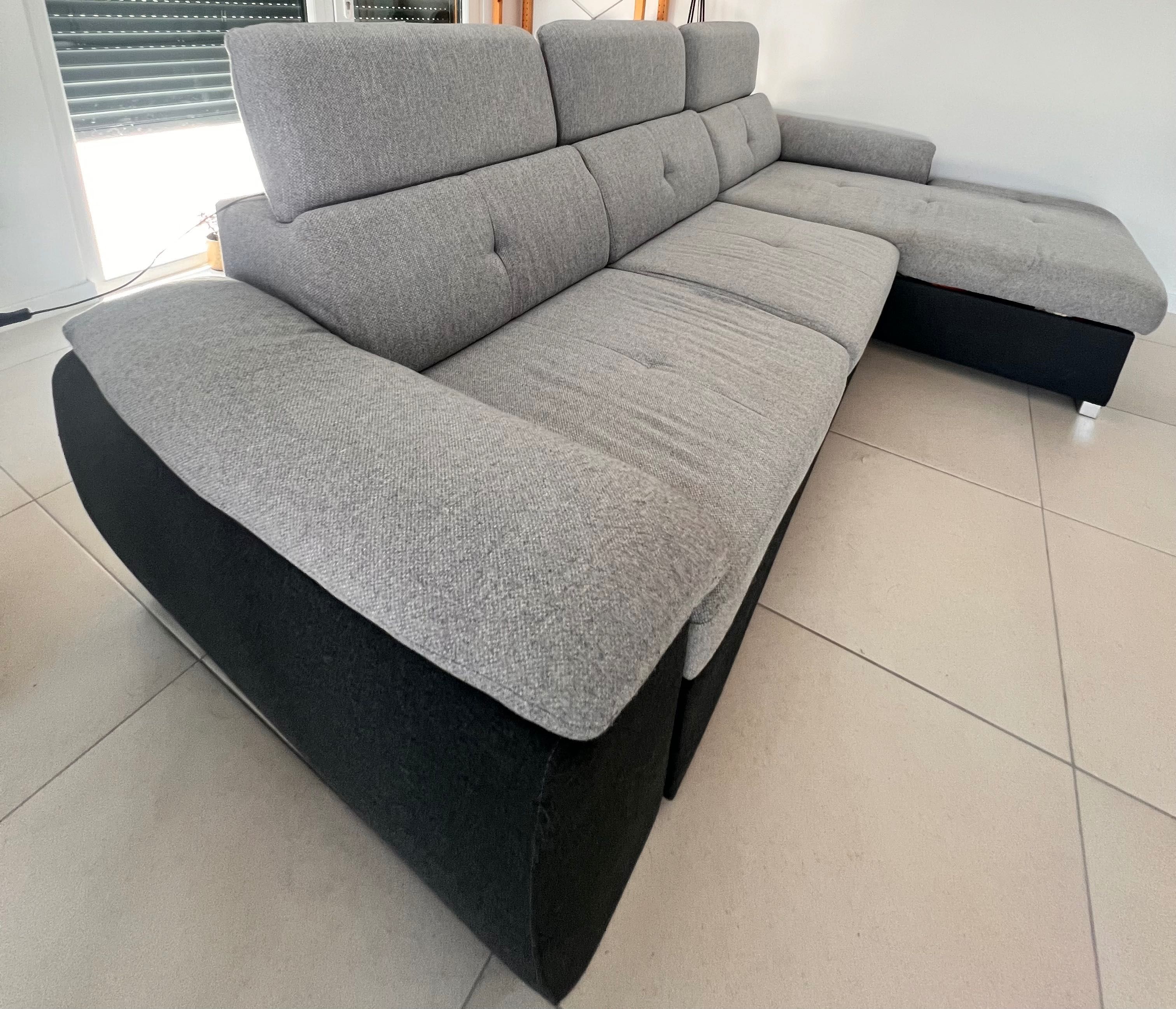 Sofá chaise longue com cama