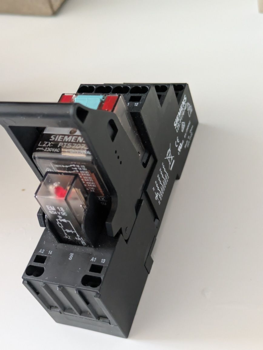 Zestaw elementów elektronicznych. możliwość sprzedaży pojedynczych el.