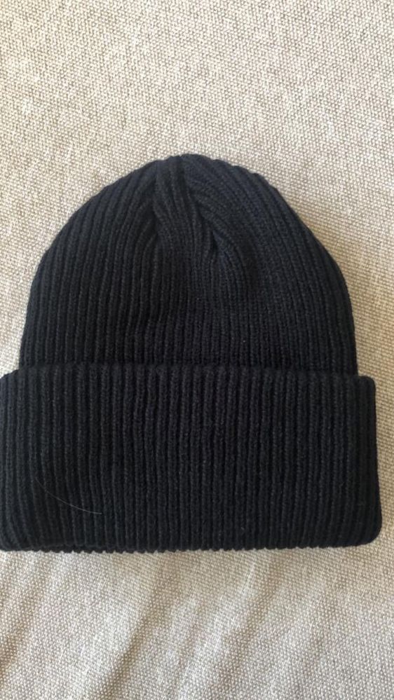 Gorro moncler novo com etiqueta