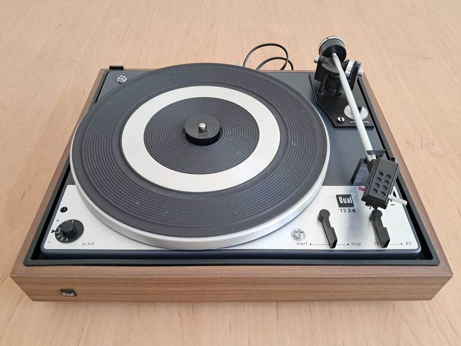 Giradiscos Dual 1224
