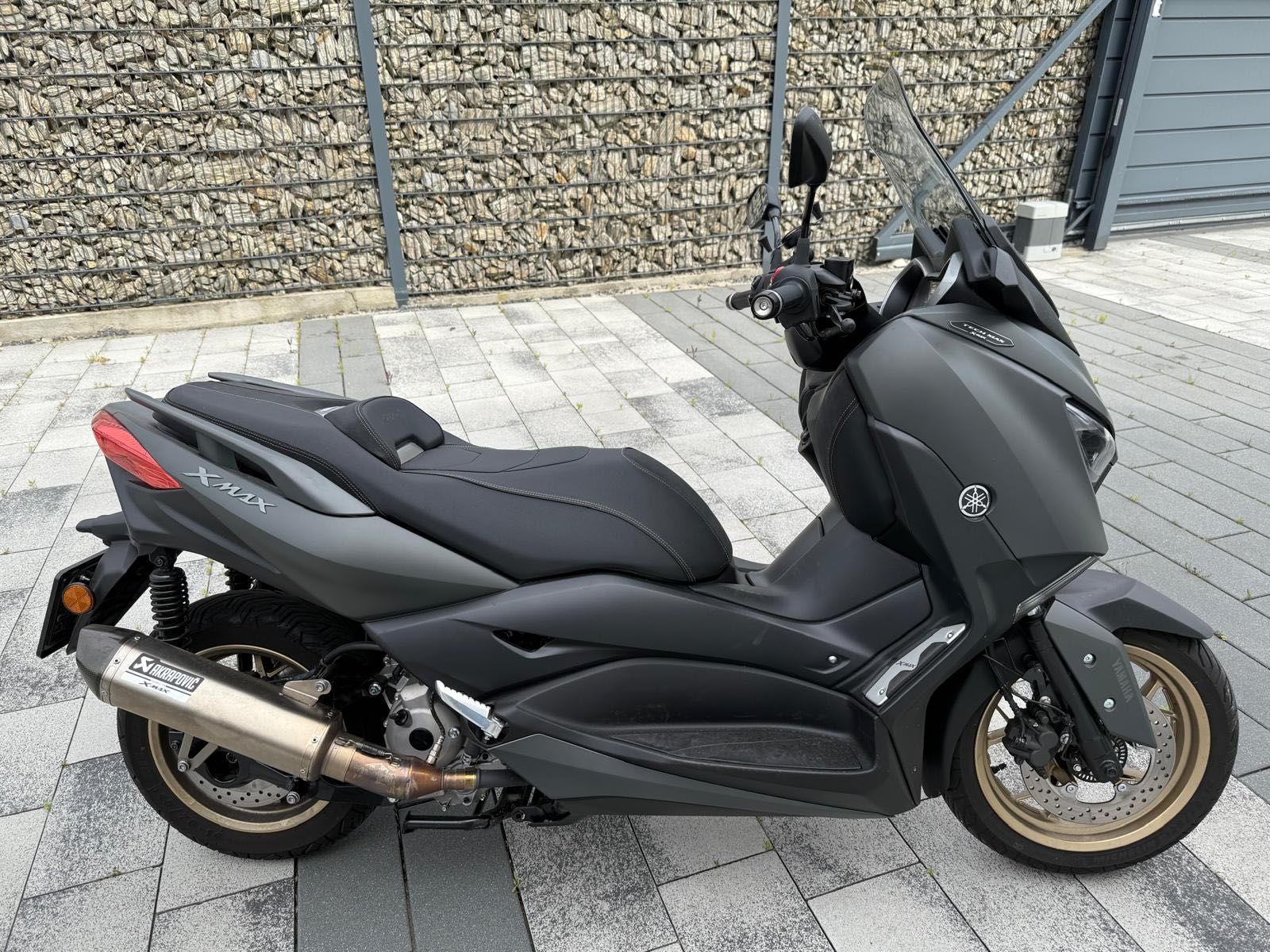 Skuter Yamaha XMAX 300 TECH MAX