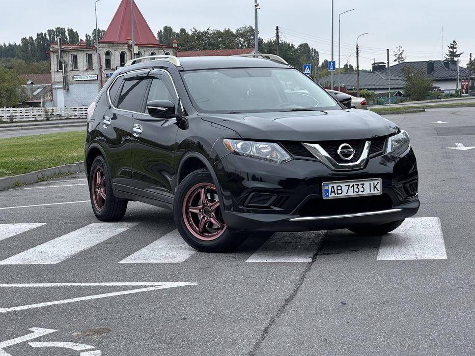Продам в гарному стані Nissan Rogue 2015