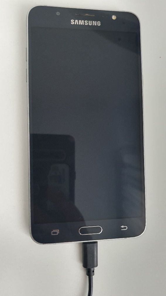 Samsung galaxy j7 (2016)