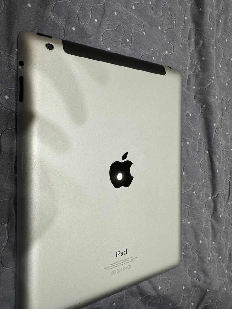 Продам ipad 4 A1460 retina 32gb wifi+4g