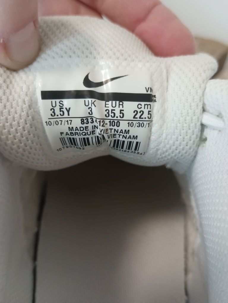 Кросівки Nike 35.5 р