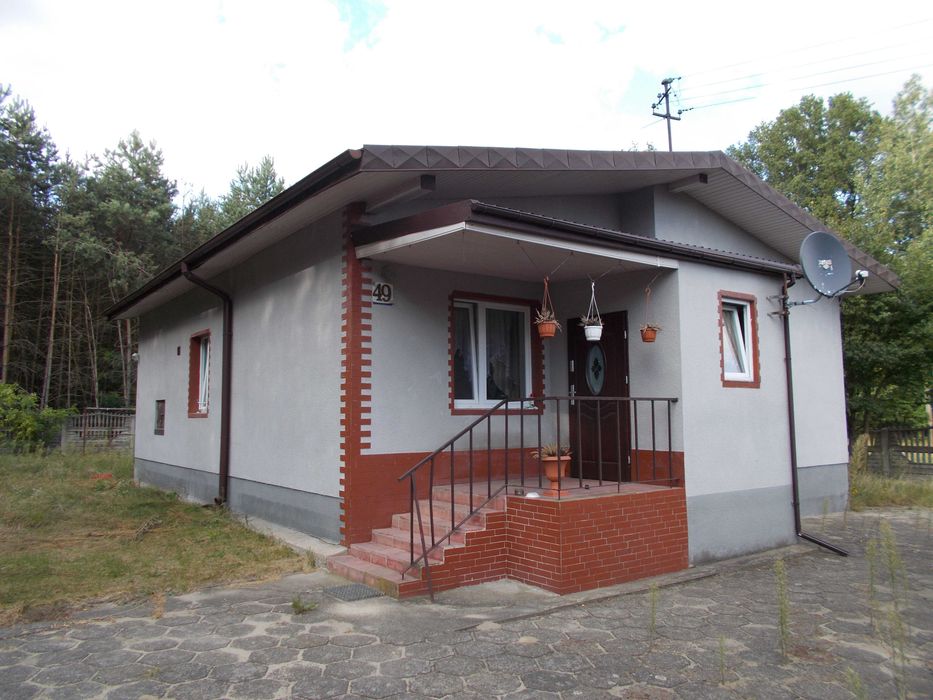sprzedam dom: 75 m2, działka 900 m2, garaż 18 m2