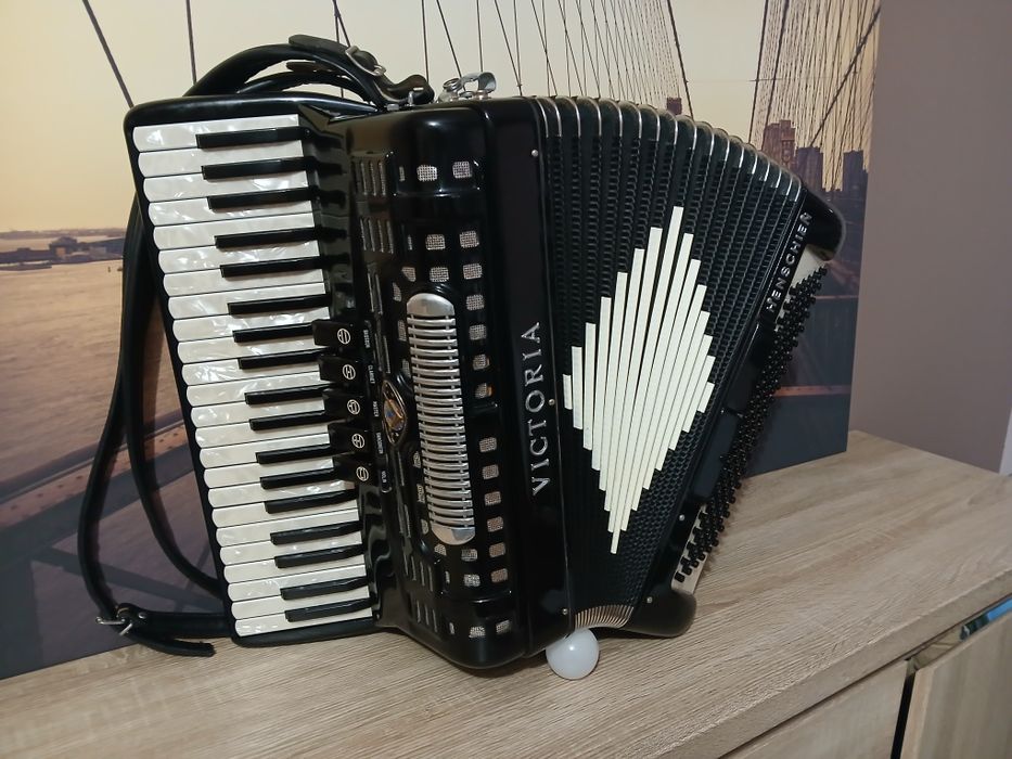 Włoski akordeon 3 chórowy Victoria