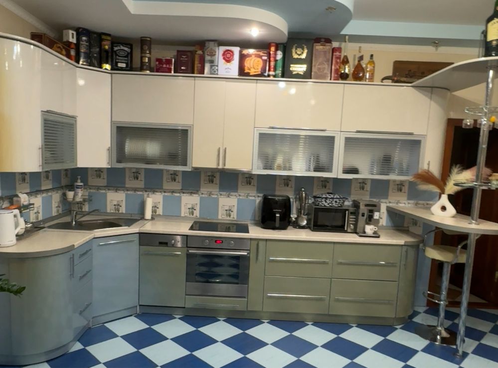 Продам кухню,(кухонний гарнітур)