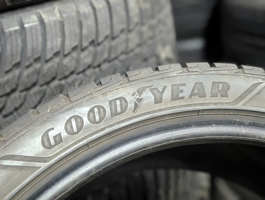 Шини зимові 235 40 r 20 Goodyear резина колеса gtyres