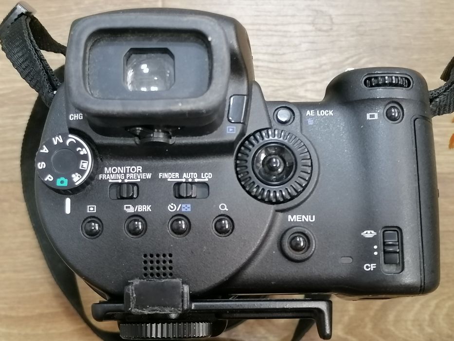 Фотоаппарат Sony DSC-R1 + Обектив Sony