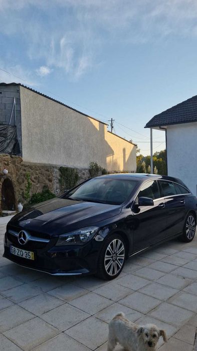 Vendo CLA carro de garagem tudo em ordem.