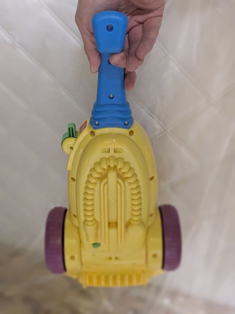 Śpiewający odkurzacz czyścik - Fisher-Price
