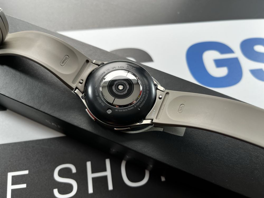 Ladny Samsung Galaxy Watch 5 Pro LTE