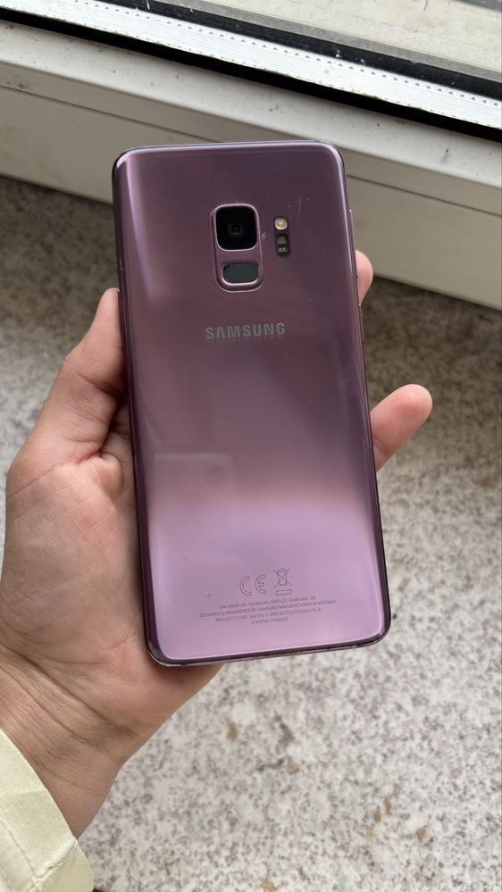 Продам Samsung Galaxy s9