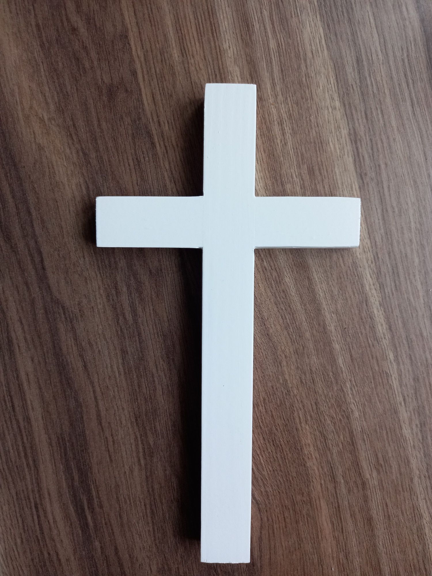 Krzyż drewniany malowany