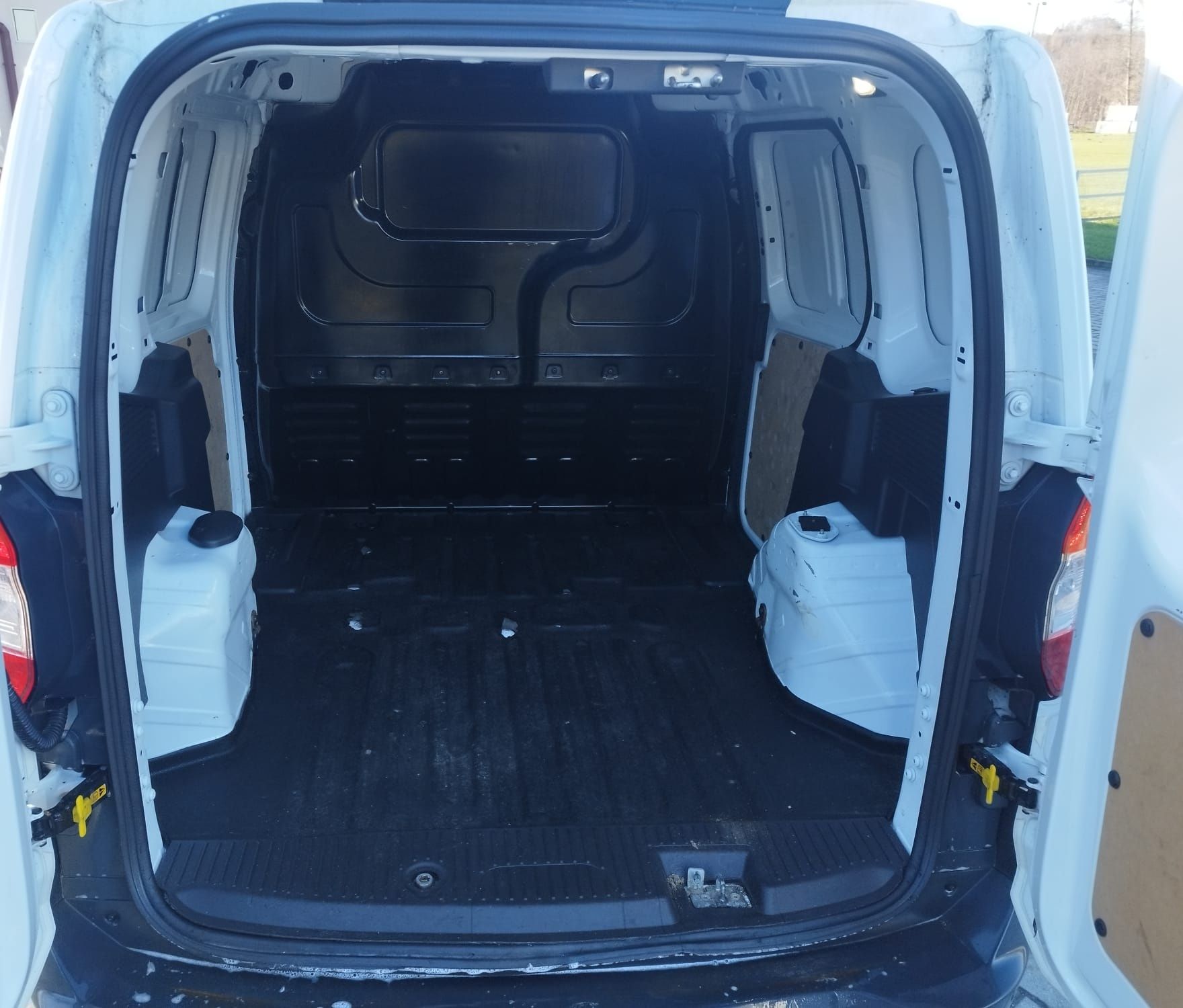 Ford Transit connect Courier 1.5 dci salon klima