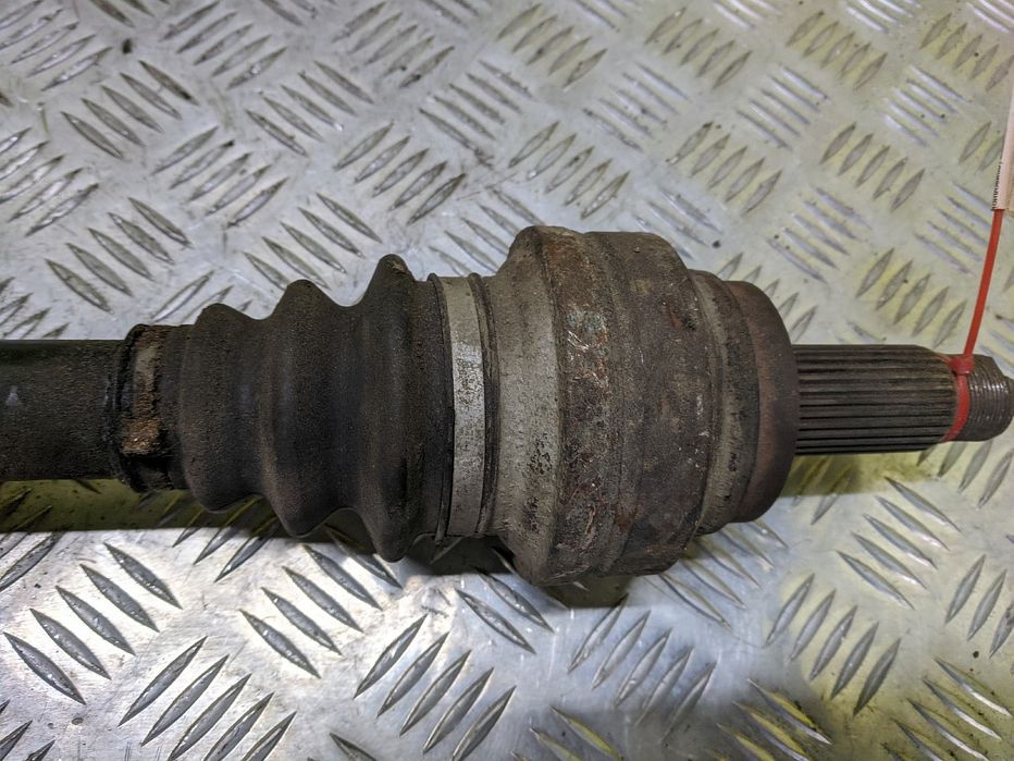 Полуось BMW X5 E70 піввісь бу БМВ Х5 Е70 привільний вал шрус розбірка