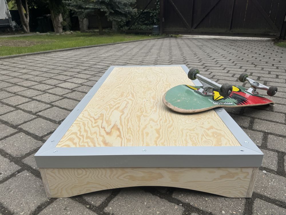 Manual pad/ grind box