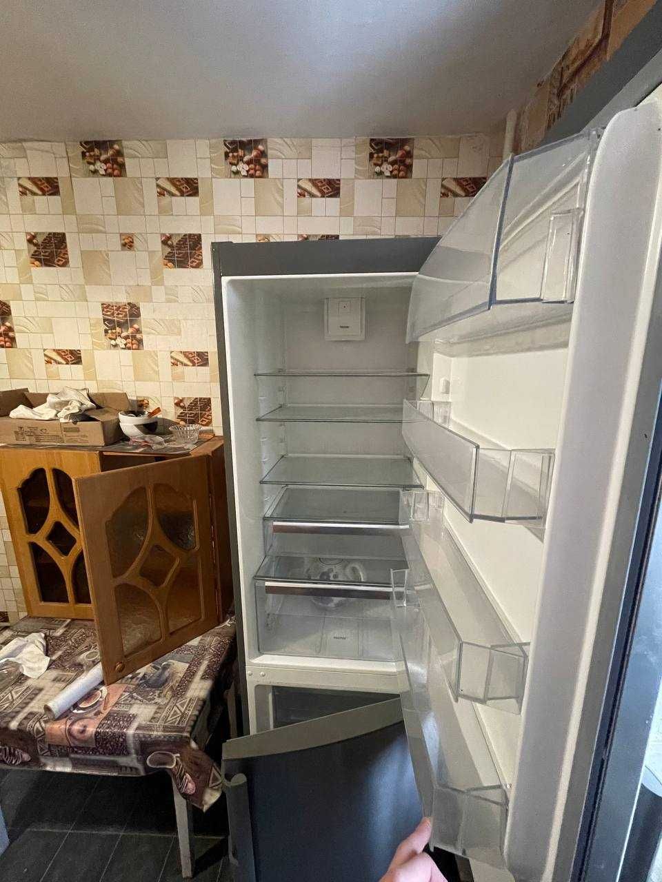 Холодильник Electrolux Platinum EN93852JX