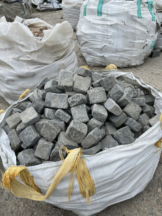 Брусчатка 10х10х5, Бруківка габбро колотая, улучшенная