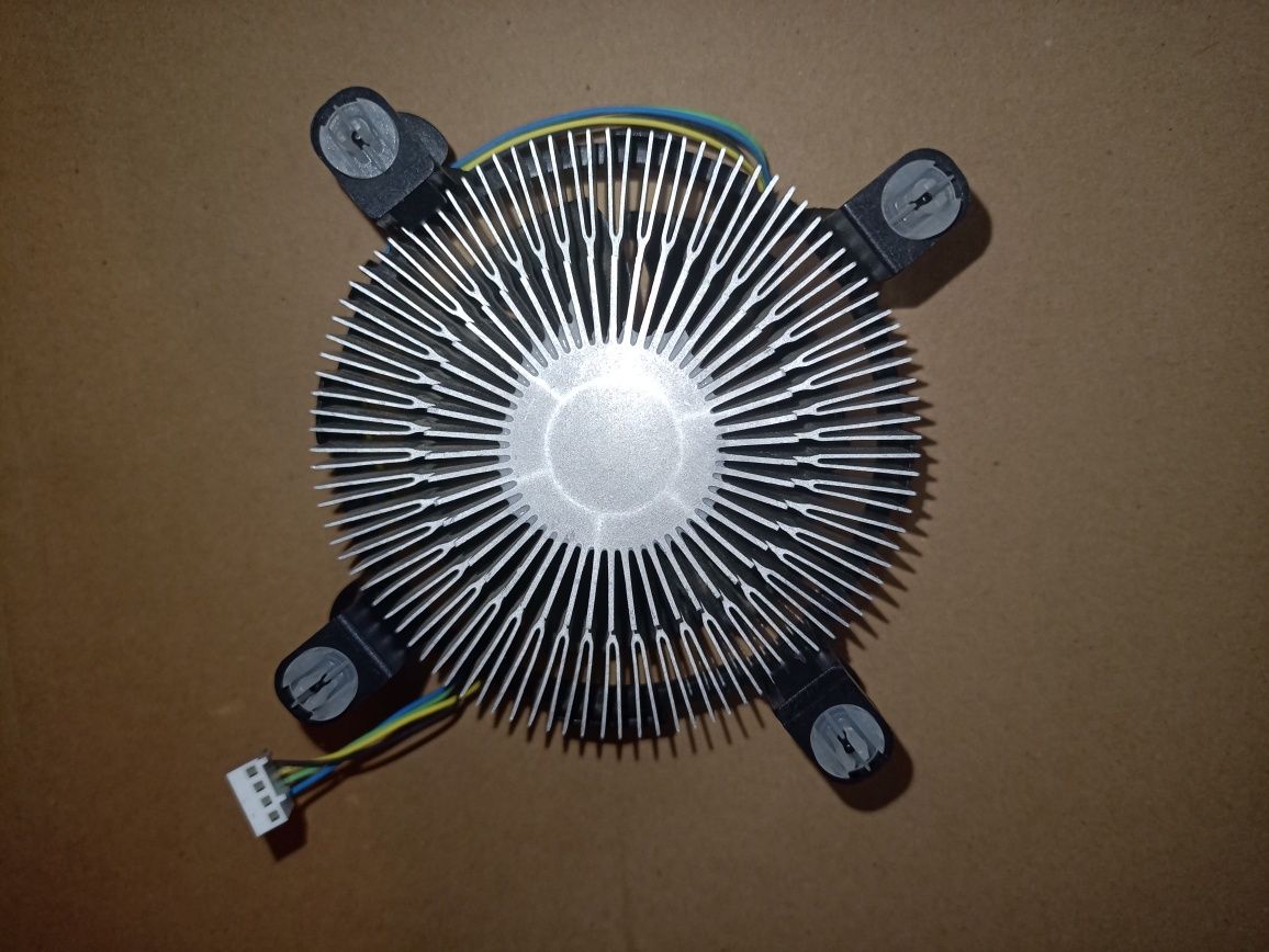 Procesor Graficzny Intel core i3 - 10100F + chłodzenie