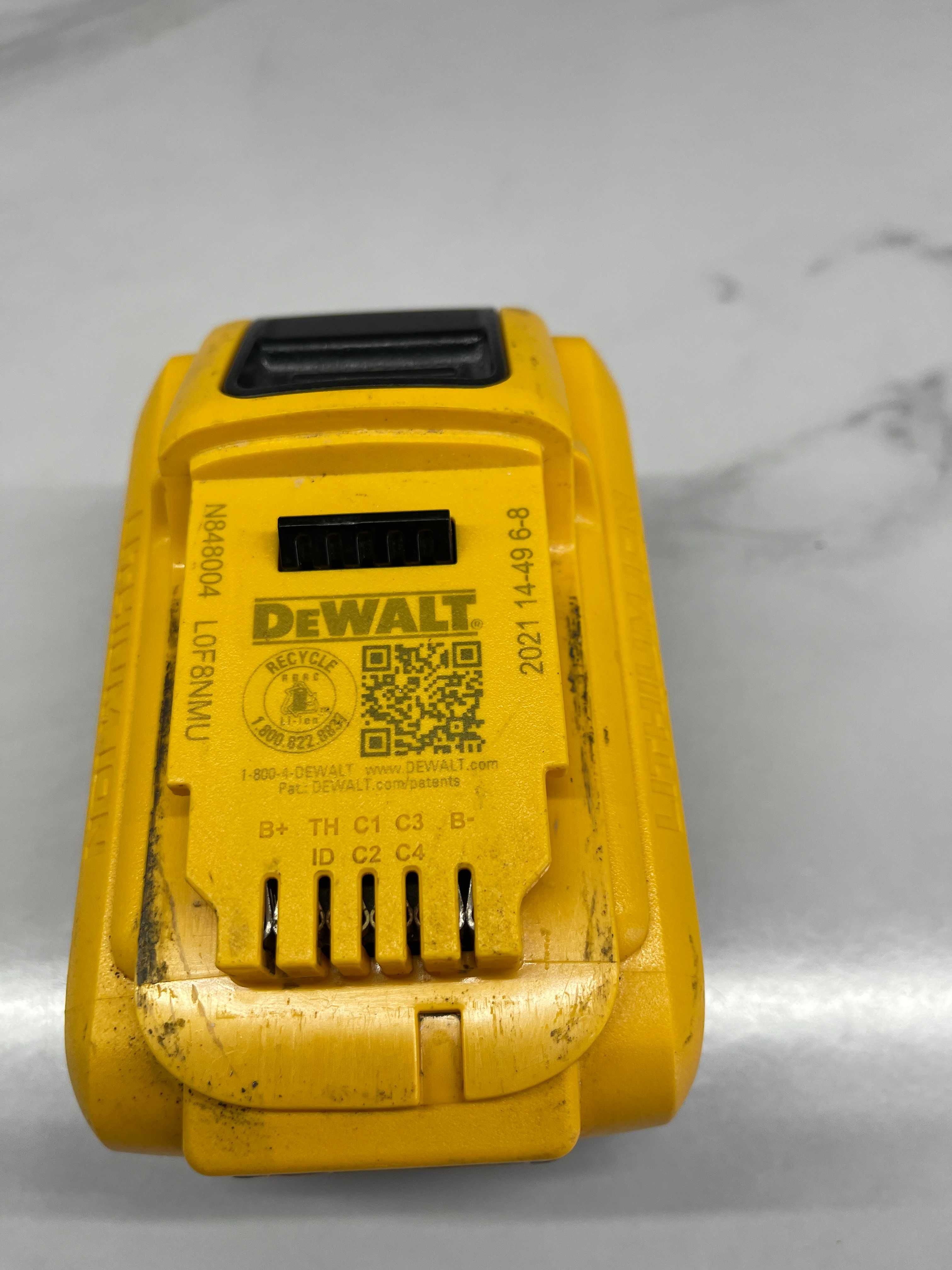 Шуруповерт Dewalt DCD791.