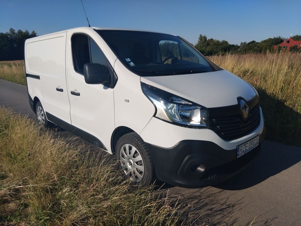 Renault Traffic 1.6 DCI 116KM Vivaro Stan BDB