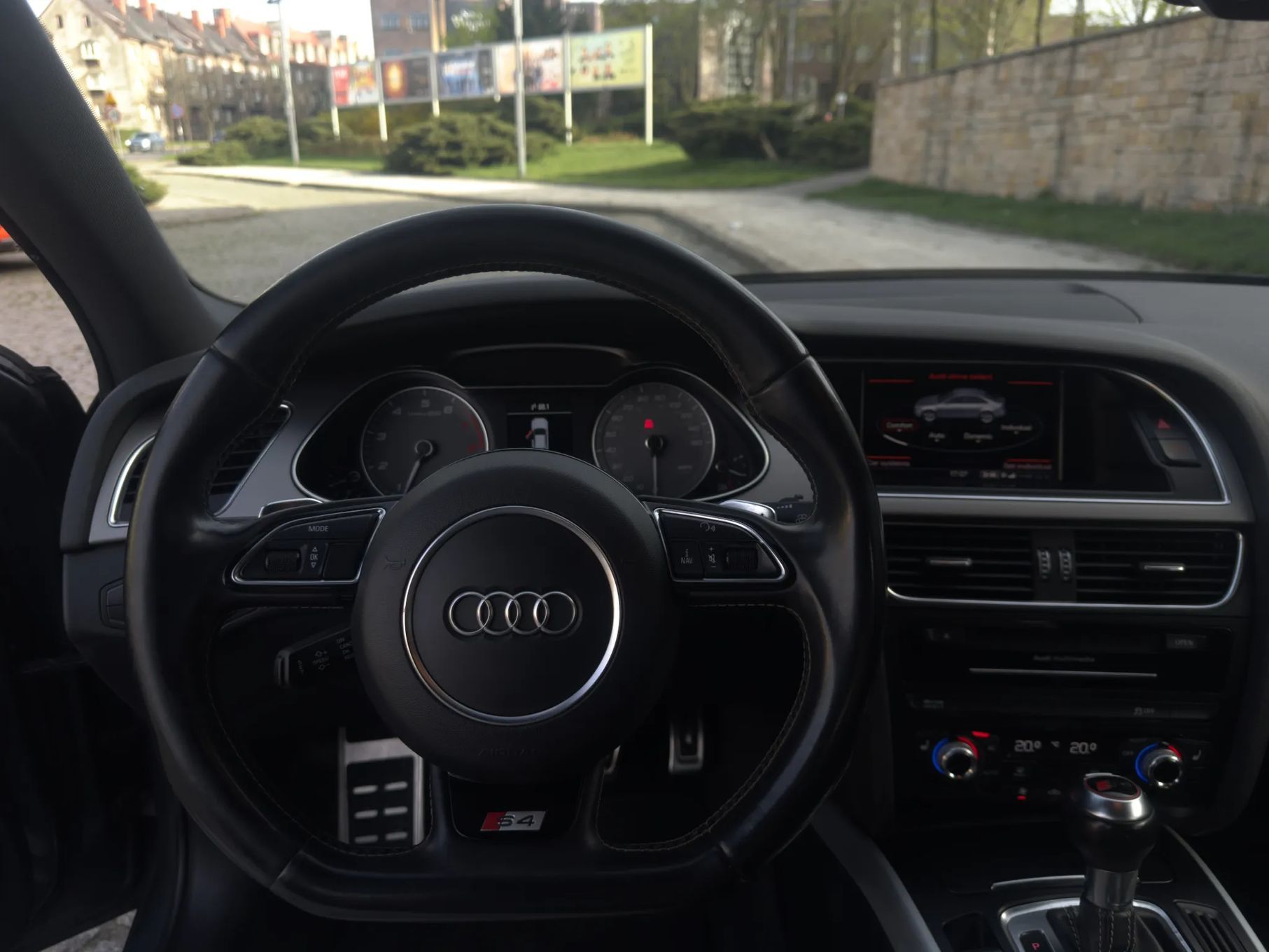 Audi S4 Audi S4 B8 Lift - 3.0 TFSI, S-Tronic 7 biegów