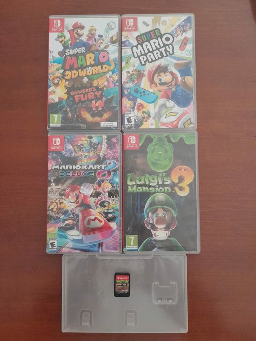 Oferta!!! Nintendo Switch + 8 jogos + 4 controladores e acessórios.