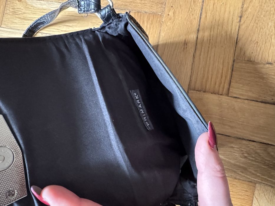 Czarna mała torebka