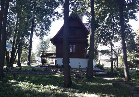 Domek letniskowy nad jeziorem Wulpińskim, Warmia i Mazury.