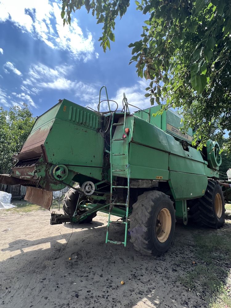 Дон комбайн 1500 Б,2004
