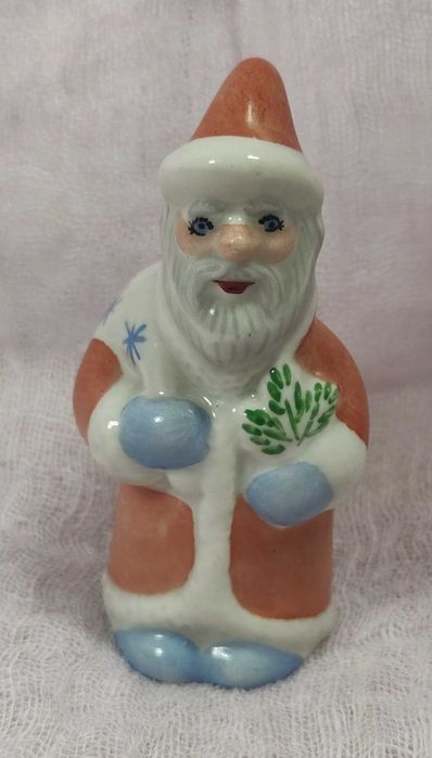 Статуэтки , солонки