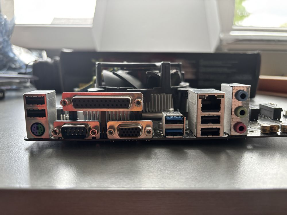 Gigabyte H310M DS2 + Intel Core i5-8400 + chłodzenie Intel