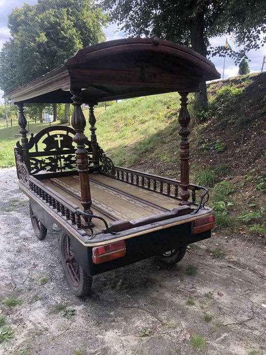 Катафалк похоронний