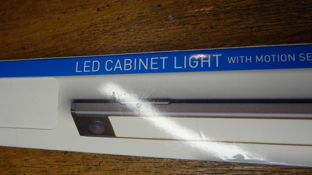 lampa LED  GRUNDIG na biurko nowa czujnik ruchu 85 lumen