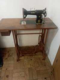Máquina de costura Oliva - Vintage