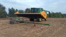 Надамо послуги комбайна по збору соняшник та кукурудзи John Deere WTS