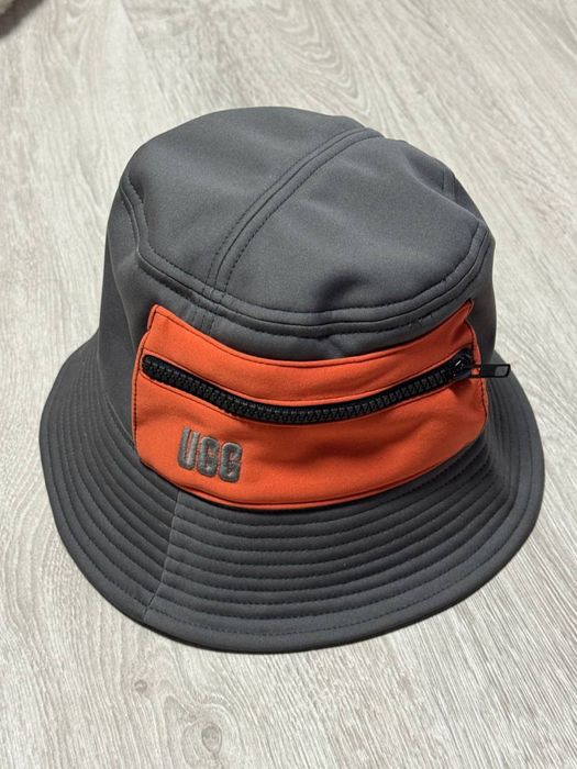 Продам панамку на флисе UGG