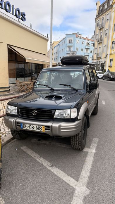 Hyundai Galloper 2.5 TD – 5 portas, 7 lugares