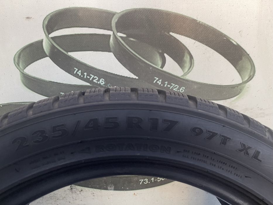 Зимние шины 235 45 17 Nokian